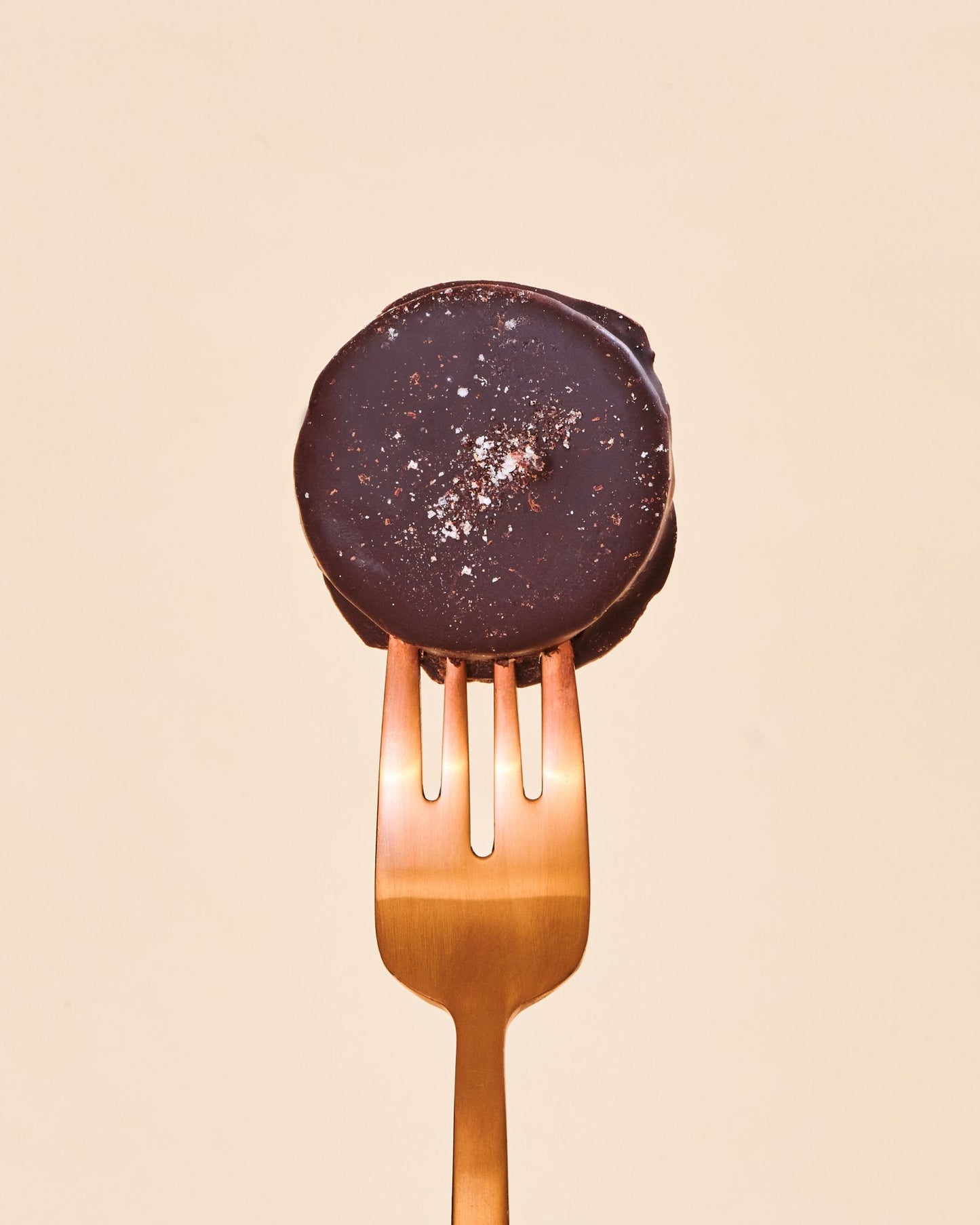 French Squirrel - Tahini Cashew Butter Chocolate Berets (Box of 6 twin packs) - Snacks | Delivery near me in ... Farm2Me #url#