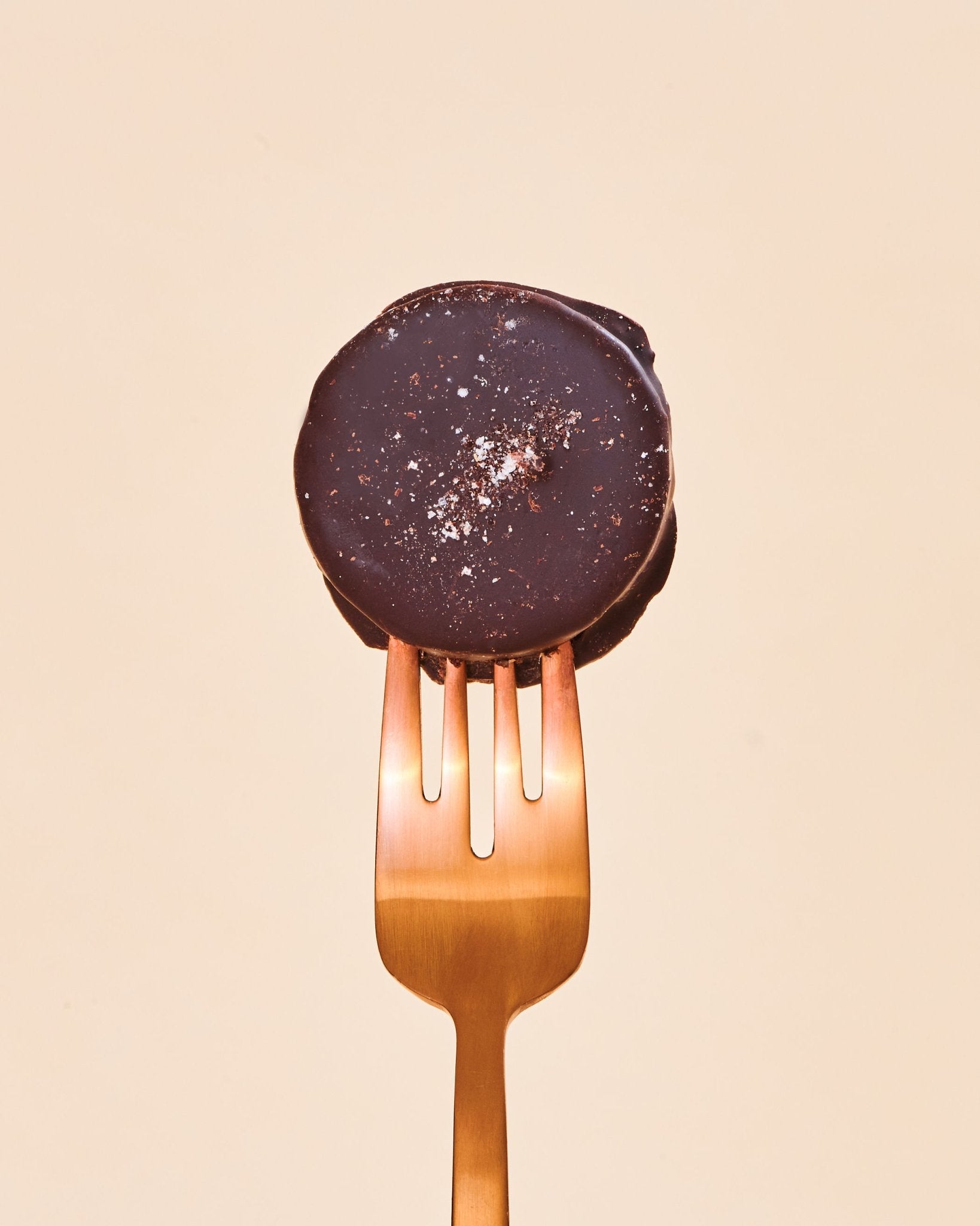 French Squirrel - Tahini Cashew Butter Chocolate Berets (Box of 6 twin packs) - Snacks | Delivery near me in ... Farm2Me #url#